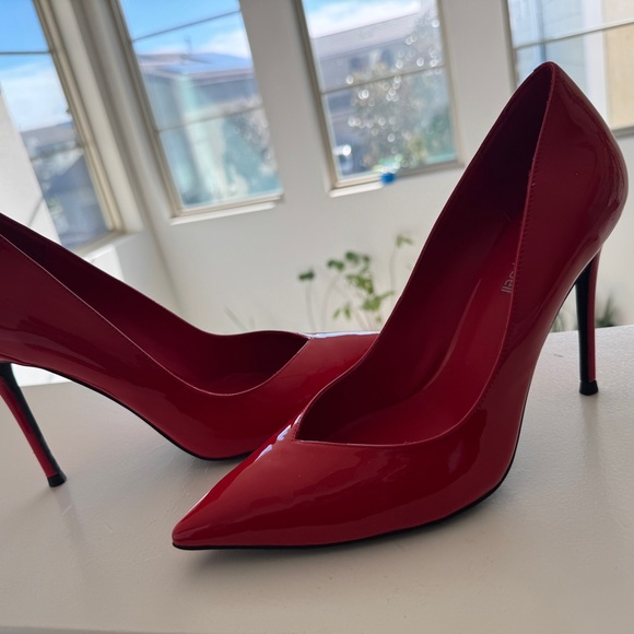 Jeffrey Campbell Glossy Red Heels - Picture 6 of 9